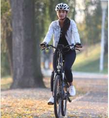 Osm z deseti usmrcených cyklistů nemělo přilbu!